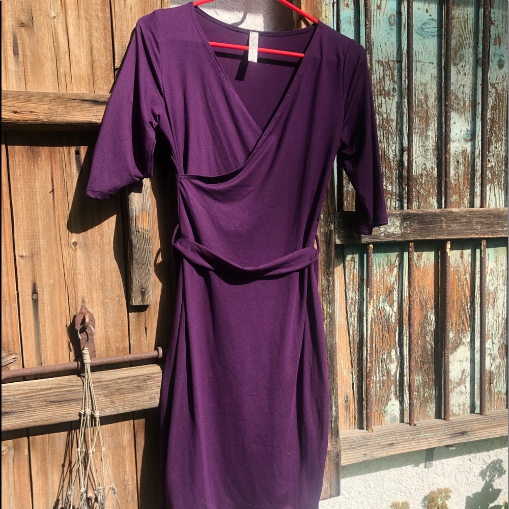 Lyssloo fits anyone who’s size M L XL purple dress